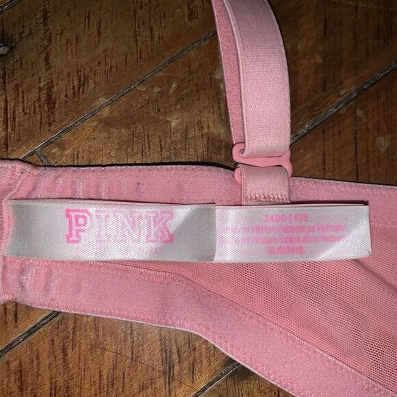 Victoria’s Secret wear everywhere T-shirt lightly lined barbiecore 34DD bra - Picture 3 of 3